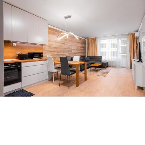 Urban Elegance at Its Finest Stylish 1-BD Flat