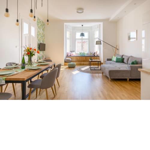 Urban oasis with stunning views and vast spaces
