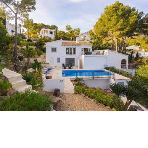 Urbane Holiday Home in Altea with Private Swimming Pool