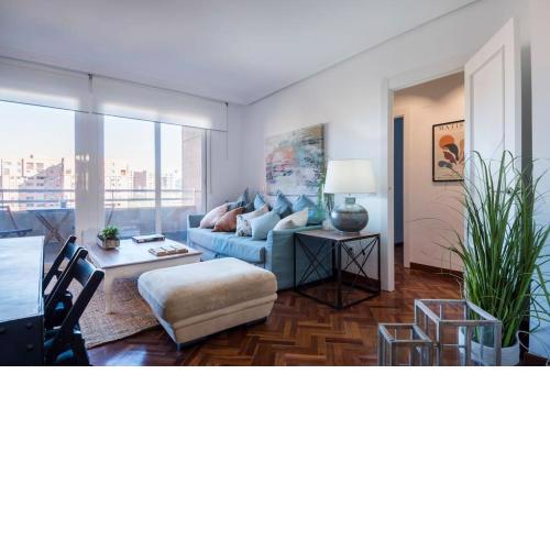 UrbanRetreat Cuatro Torres Pilar