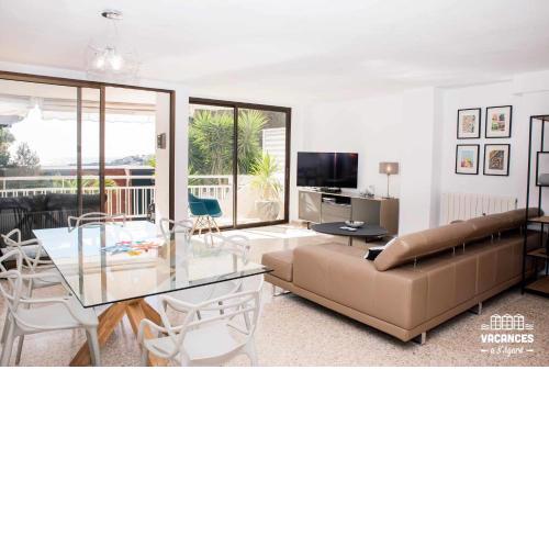 Urcatusa bloc Llevant 28 Apartamento con terraza