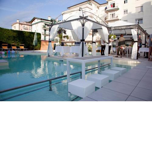 Ute Hotel