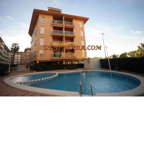 V18 Piso de 3 habitaciones a 100m del mar