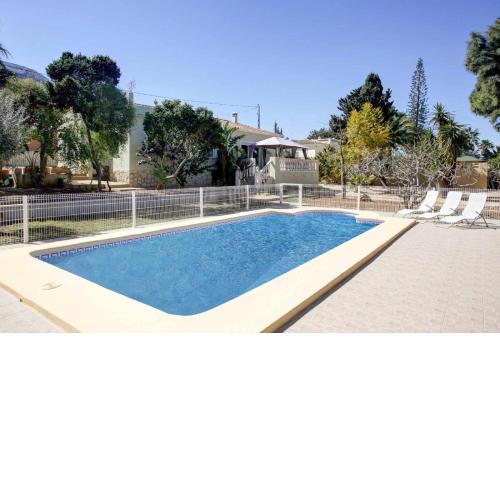 V30 Chalet independiente con piscina privada