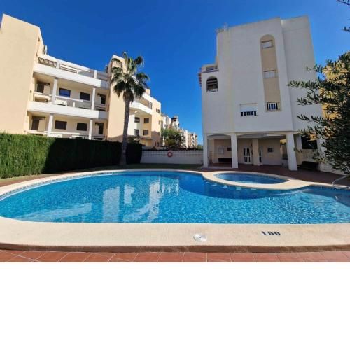 V50 Apartamento de 1 habitación cerca del puerto