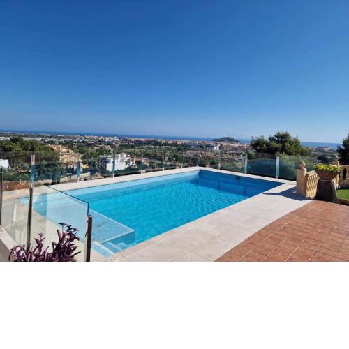 V53 Villa con impresionantes vistas al mar para 8 personas