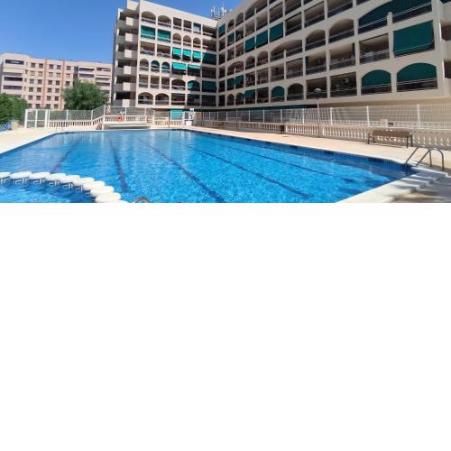 vacaciones en pineda con 2 piscinas, playa a 5 min