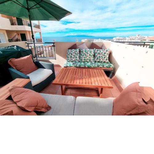 Vacation home with stunning terrace and ocean view