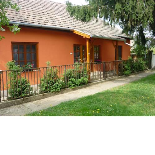 Vadregény Vendégház
