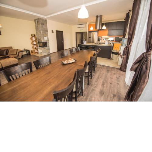 Vakarel Residence