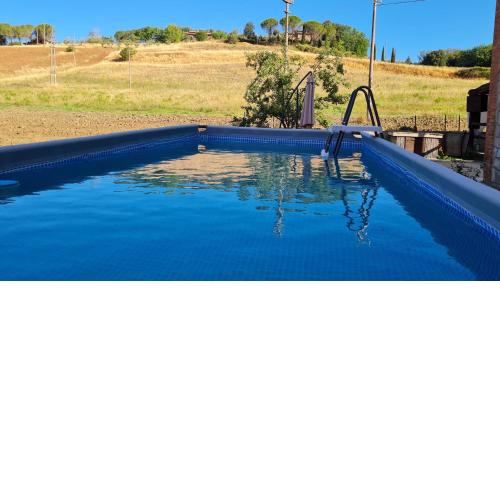 VAL D'ORCIA DELUXE ELEGANTE CASA immersa nel verde con WiFi, giardino e parcheggio