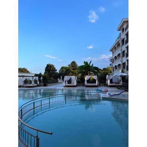 Valencia Gardens Apartments