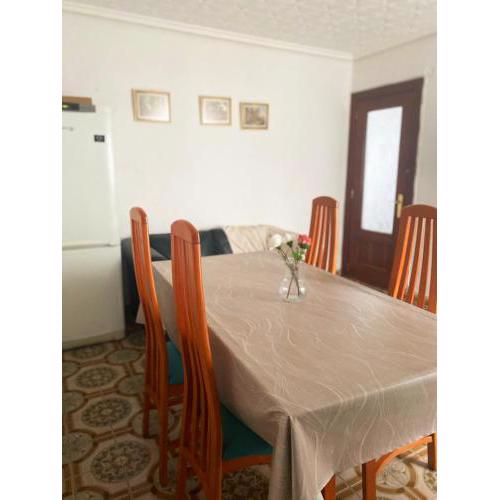 Valencia Well Located Shared Apartment