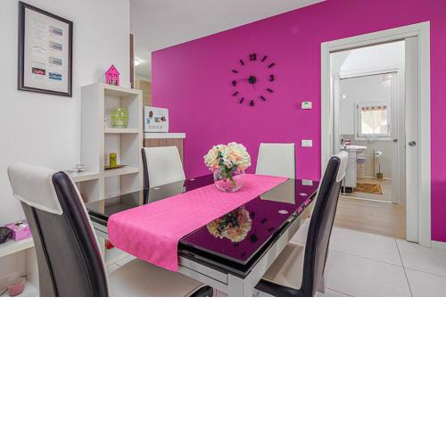 Valery House