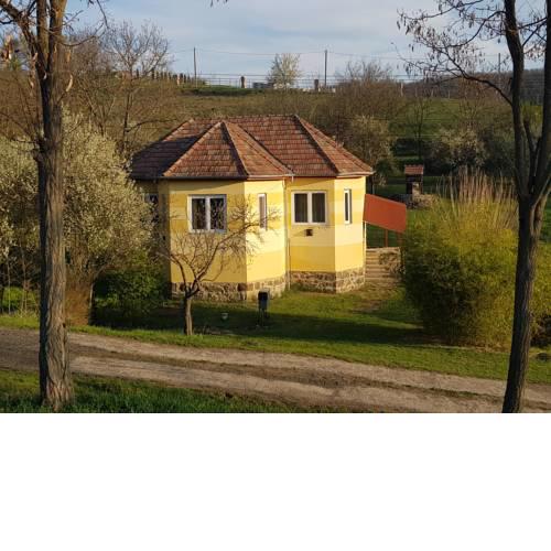 Valleyhouse