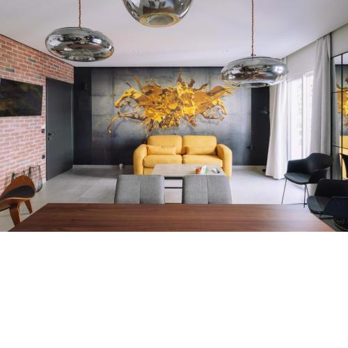 Vallia Suites-Yellow Luxury Suite A1