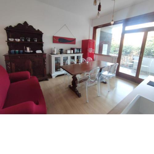 Vanity Apartment - 4 bedrooms with 4 bathrooms - AC & WIFI