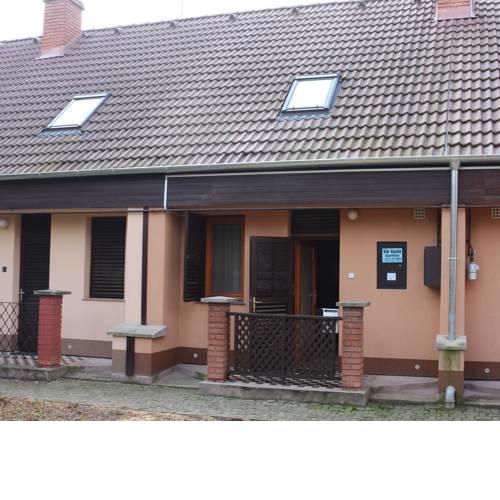VÁR GYULA APARTMAN