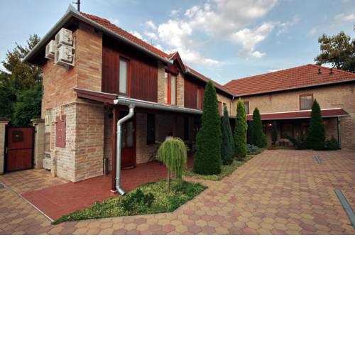 Varázskő Apartmanház