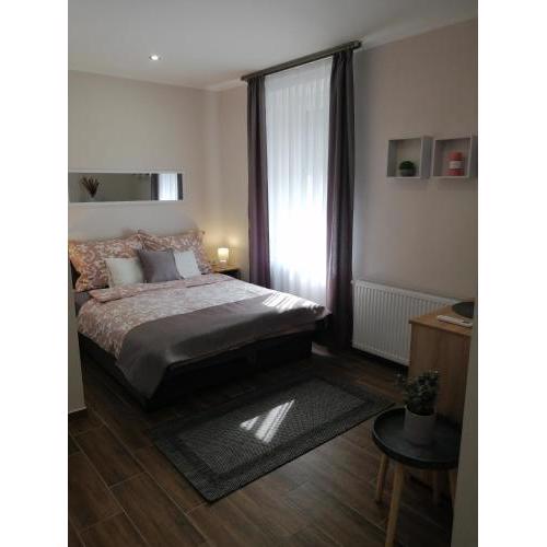 Várfal apartman