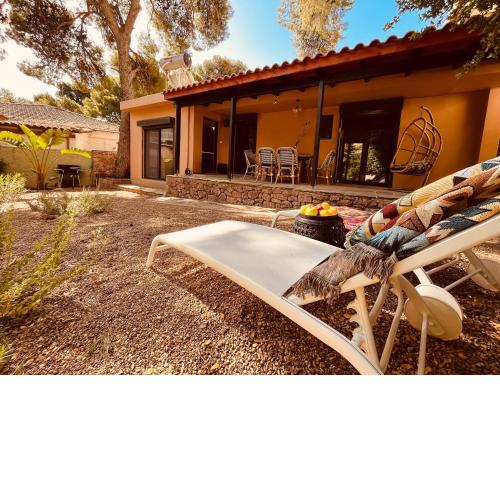 Varkiza Iris villa near sea airport free shuttle