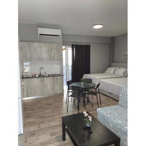 Vasiliki Studios Tolo