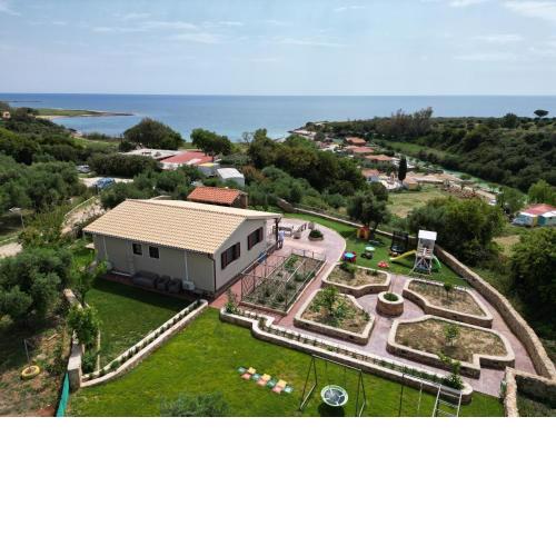 Vayianna's garden house