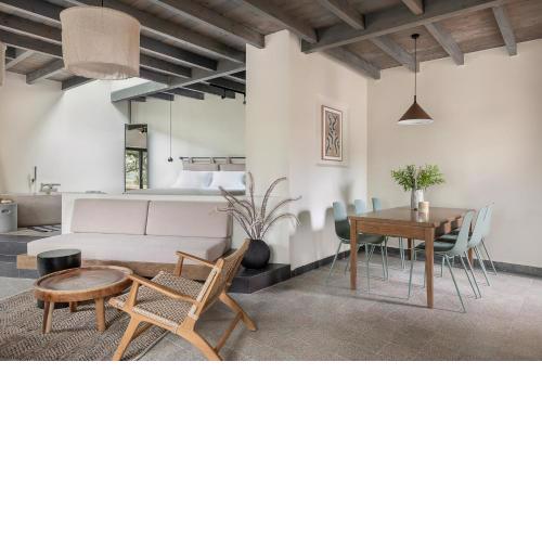 Velanis Ηouse, style into nature - secluded