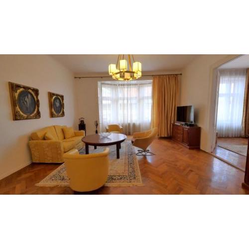 Veľký 3i apartmán v centre mesta