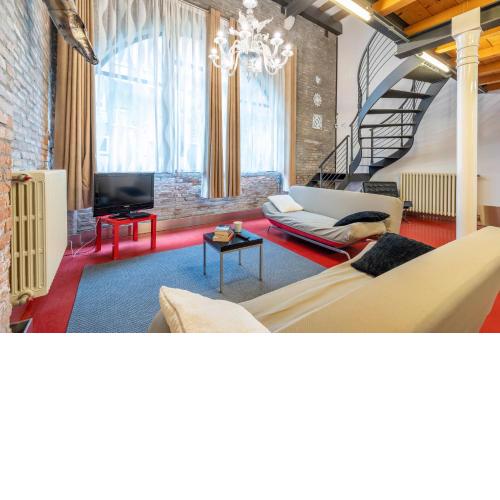 Venetian Loft