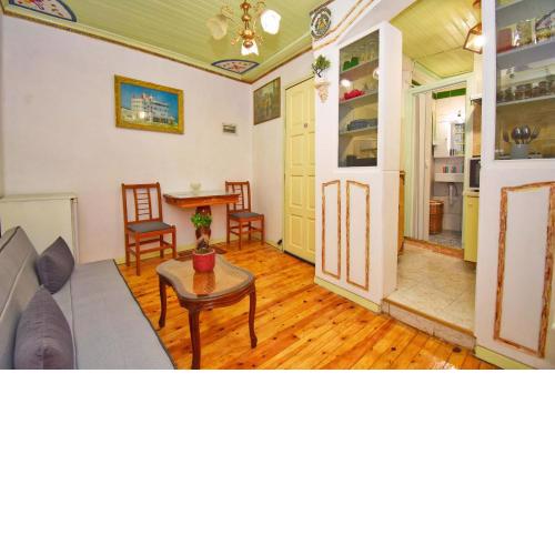 Venetian Mikro Corfu Old Town