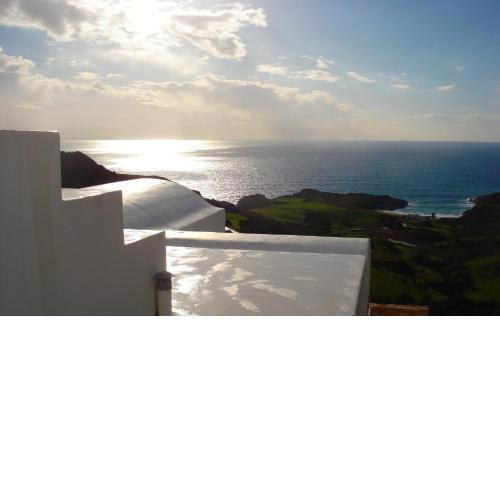 Venus Hill Studio with private pool by the sea