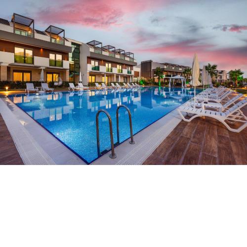 Veranda Suites