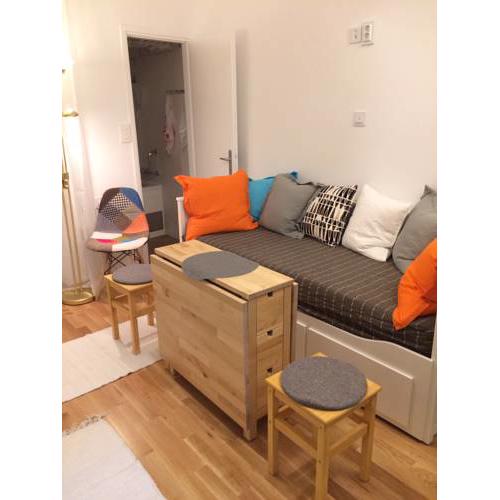 VERY CLOSE Studio Apartment