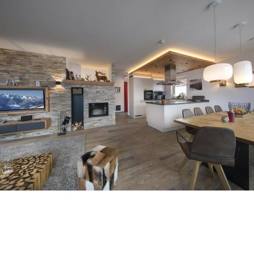 Very luxurious chalet consisting of two apartments