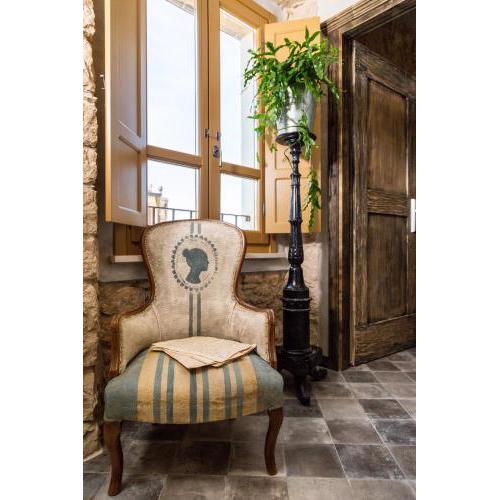 Via Roma Charming Rooms
