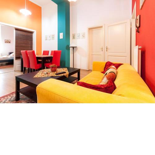 Vibrant 3 Bedroom Apartment In The Pulsing Heart Of Budapest