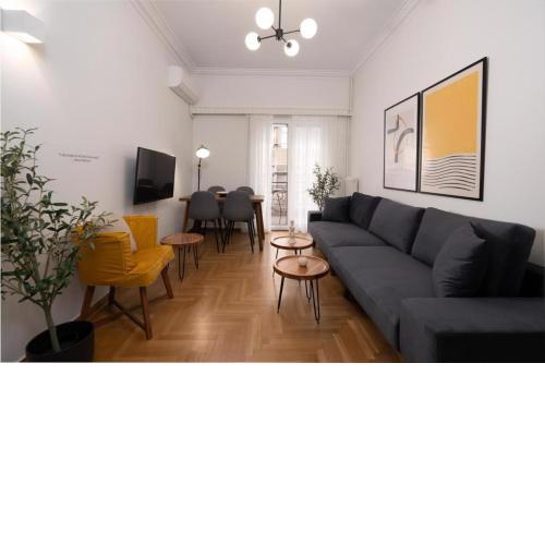 Vibrant Urban Getaway: Charming 2-Bedroom near Bars, Parks, and Metro