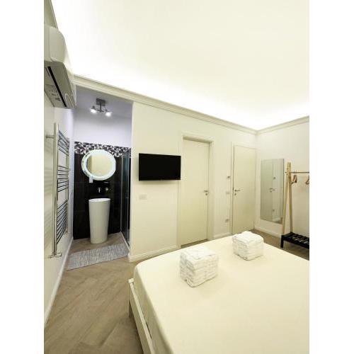 VICKI VOMERO ROOMS