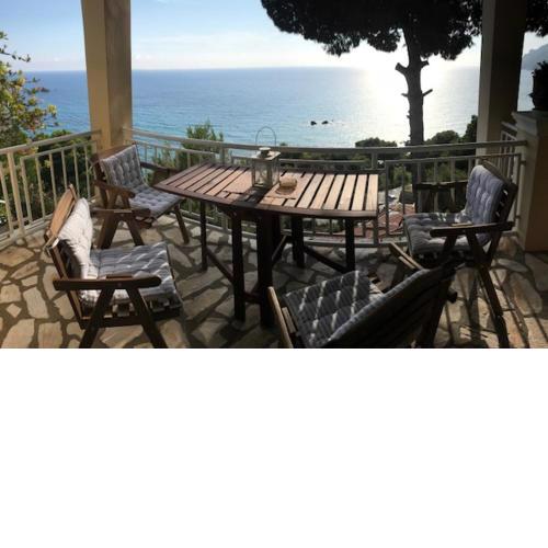 Vicky's Panoramic View Apartments
