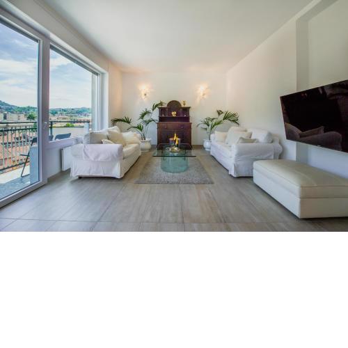 Victoria Apartment