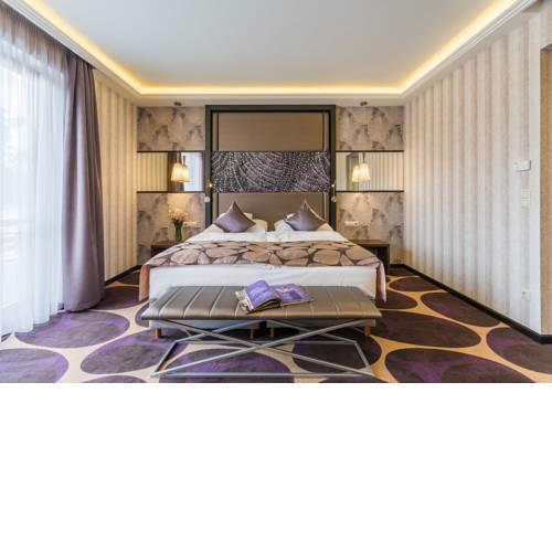 Victoria Garden Hotel és Étterem