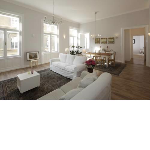 Victoria's Rooms 3 Bedroom & 3 Bathroom