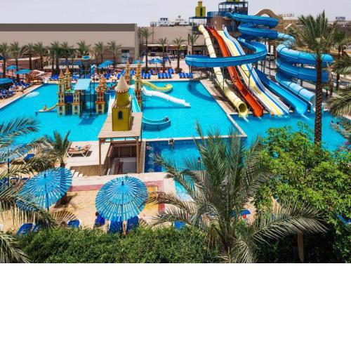 View aqua Resort &Aqua Park - Studios and suites inside mirage bay aqua Park