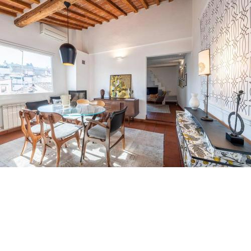 [View of Pitti Palace] Elegant Loft