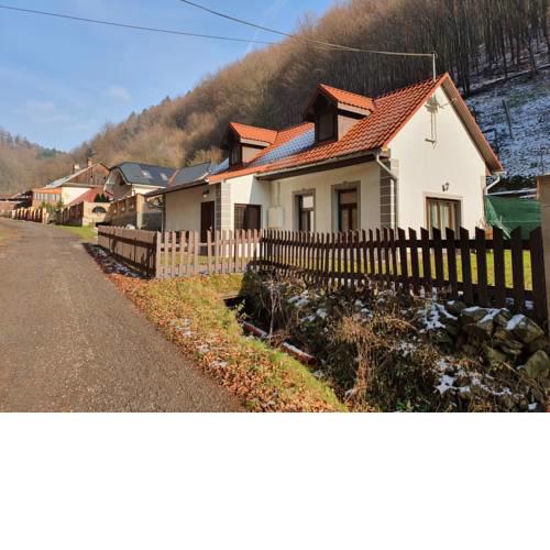Víkendová chata pri Banskej Štiavnici