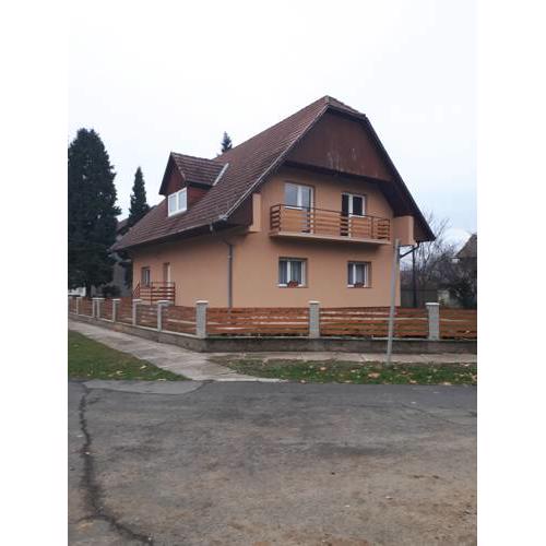 Viktória Apartmanház