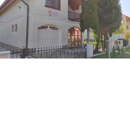 Vila ETIJA