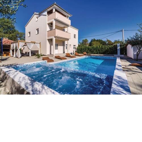 Vila Ines near nature park Vrana