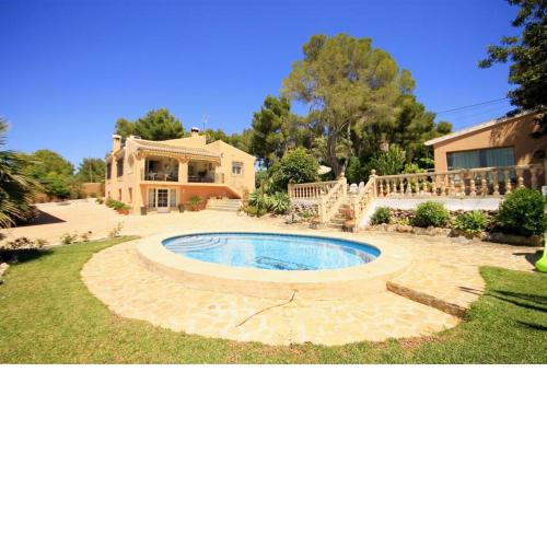 Villa- Romero